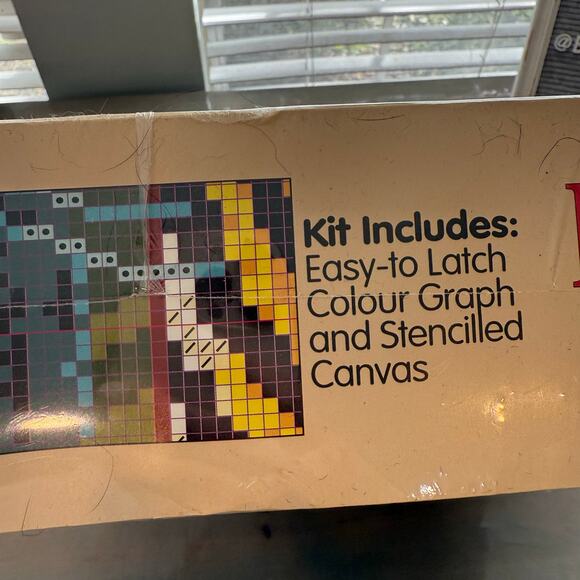 Bouquet 30" x 40" Pondering Angel Latch Hook Crafts Vintage NIB - Picture 9 of 13